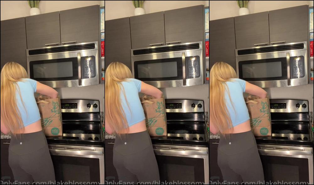 Blakeblossomxxx Grocery Haul Silly Content Is Always Fun