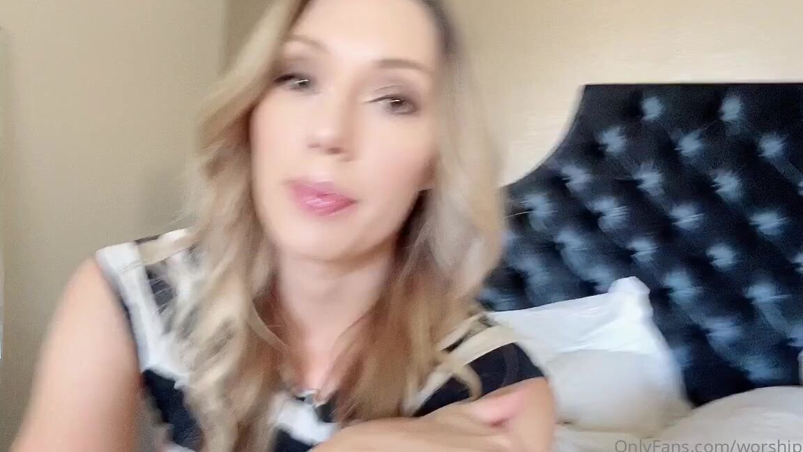 Princess Rene Aka Worshiprene Onlyfans I Ve Been Hiding Something