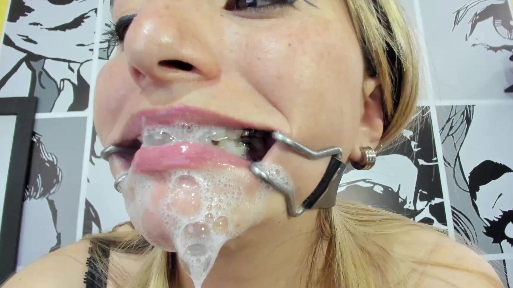 "Coconutsex" deepthroat, dildosucking, drool, roughsex, swallowingdrooling She collapses onto the bed panting and satisfied manyvids