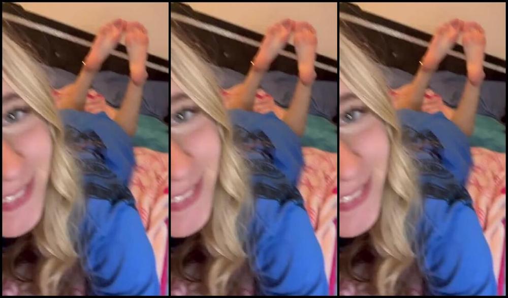 Blondies Toes Onlyfans Valentine S Day Sale On Dirty Socks For Only 50 Sale Ends Tomorrow At Midnight So The Orders Can 8