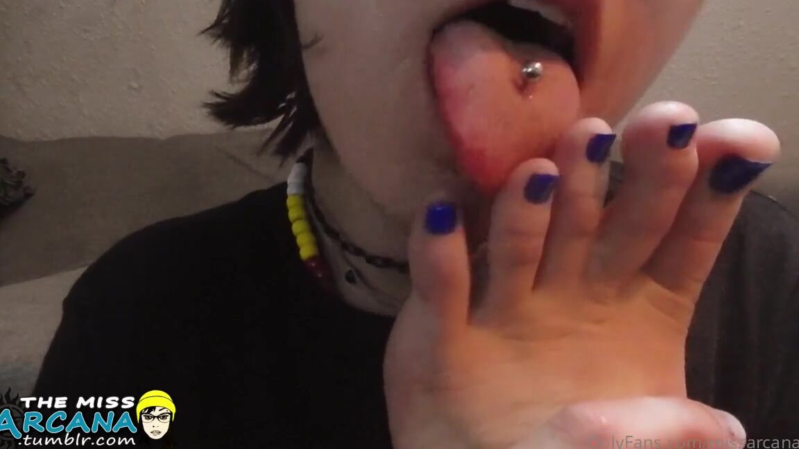 Missarcanaplus Nicknamed Missarcanaplus Onlyfans Classic Video Replay Video 4 Blue Toes Taste The Best So I Thought This Was A Funny And Clever