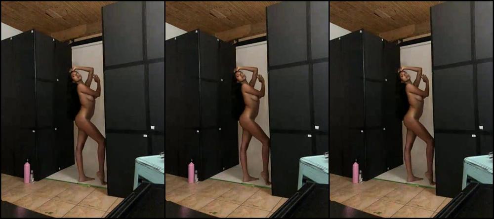 thevixenfiles-03-08-2020-641346176-nude-oil-shoot-bts-stream-started-at-08-03-2020-10-43-pm