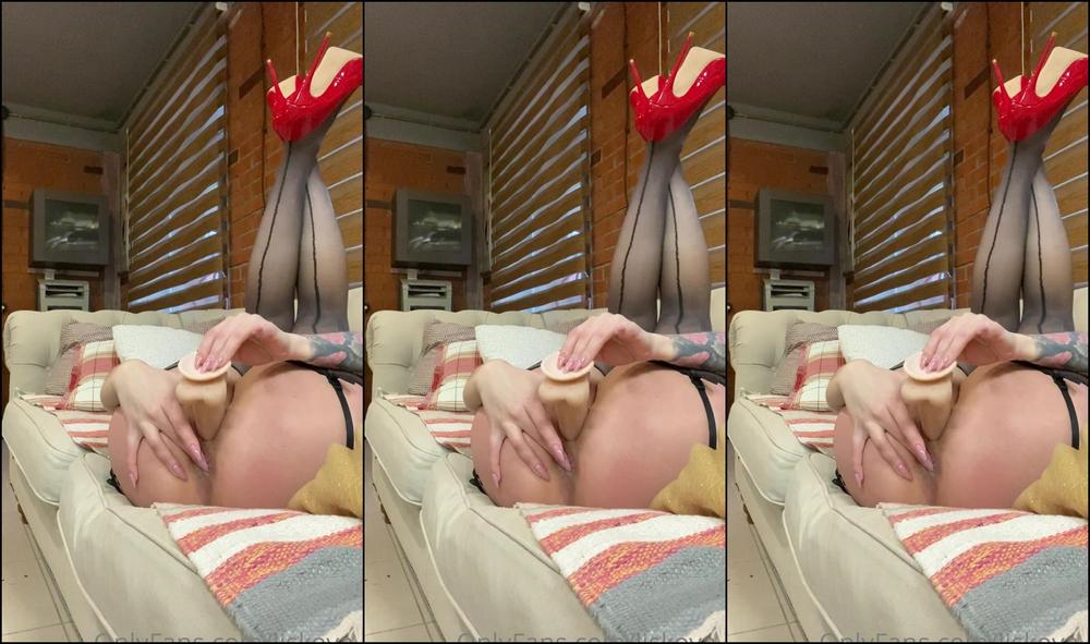 Liskova V I Love To Cook A Cream Cakes With Lots Of Cream