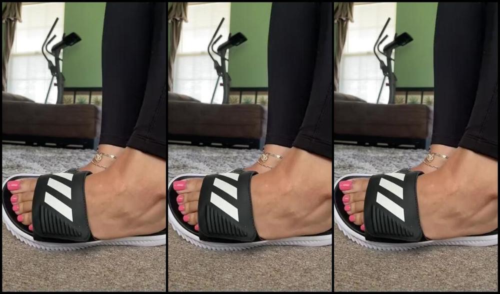 Deedeericanfeet Onlyfans As Requested Side Views Of Wrinkled Heels In These Adidas Slides