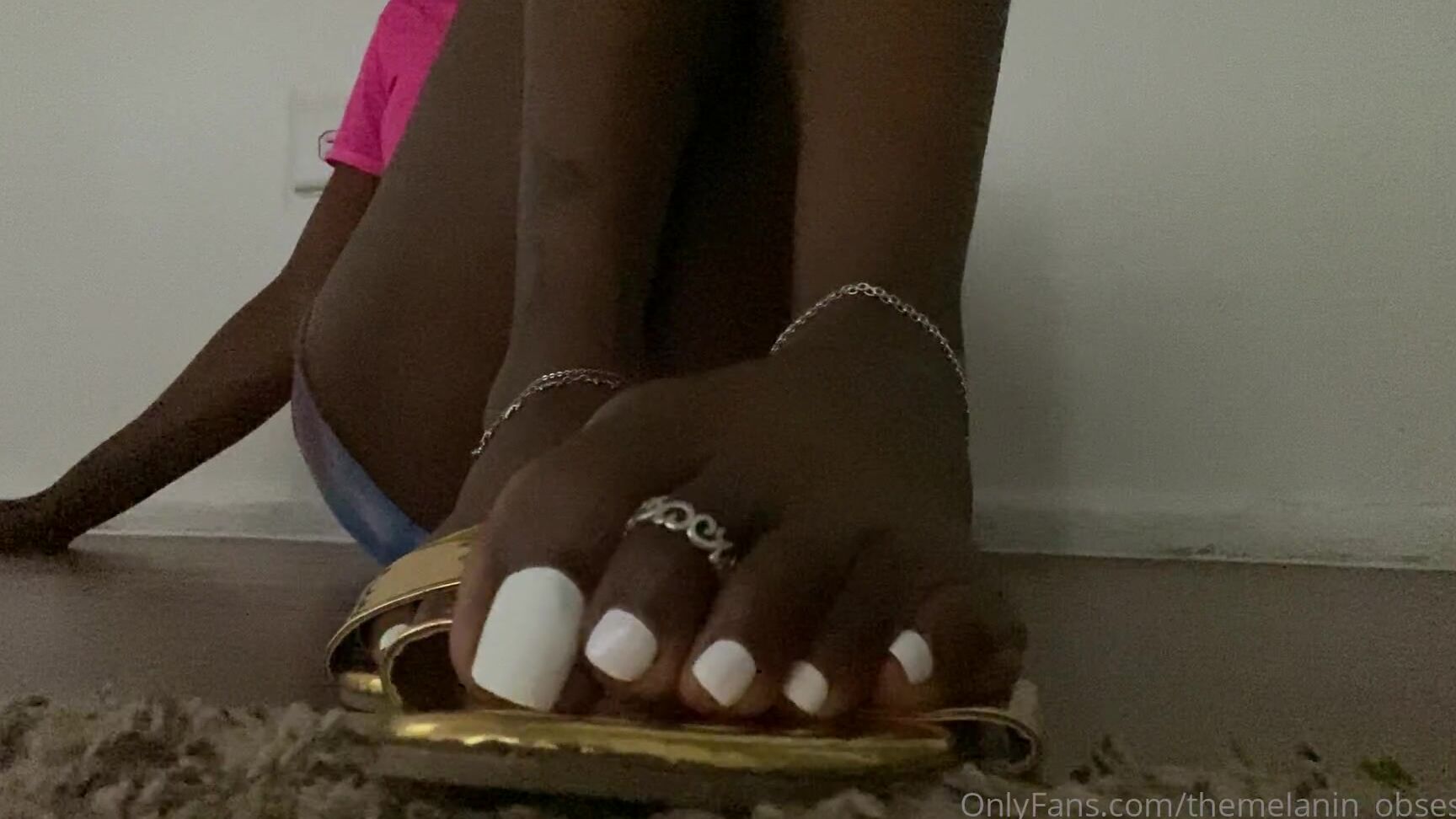 Themelanin Obsession True Color Against The White