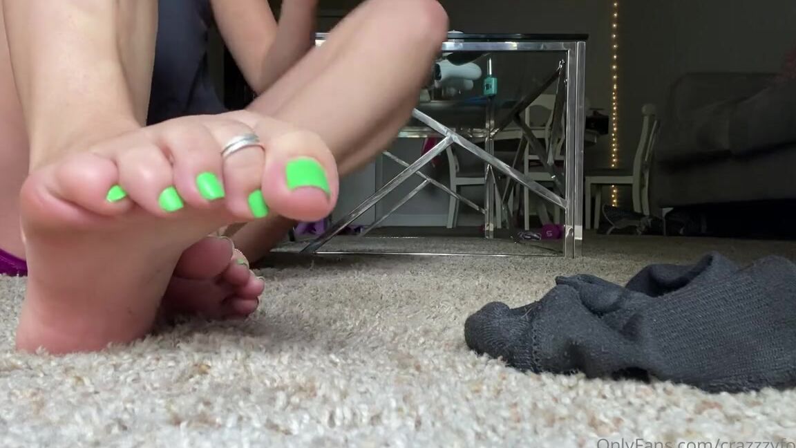Crazzzyforfeet Onlyfans For My Stinky Feet Lovers