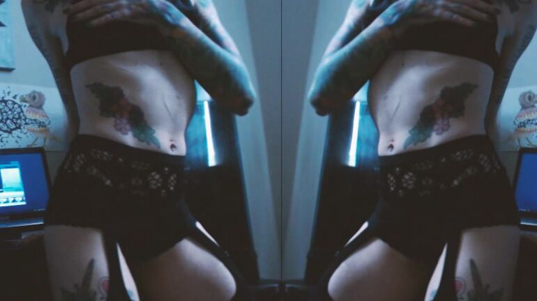 Strip Tease, Bra & Panties, Garter & Stockings skulliee double vision ManyVids