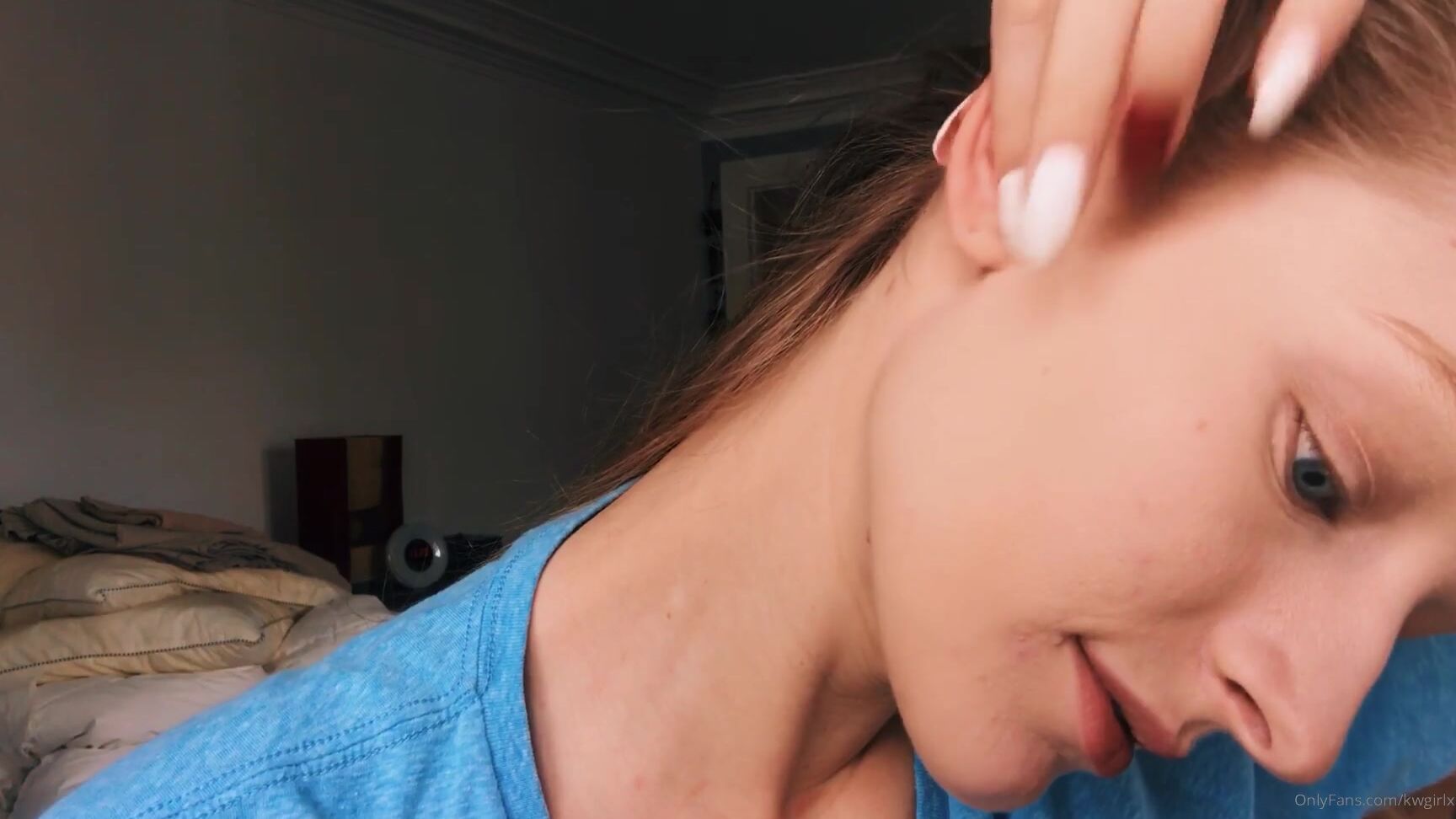 Kwgirlx Ear Fetish And Qtip Penetration