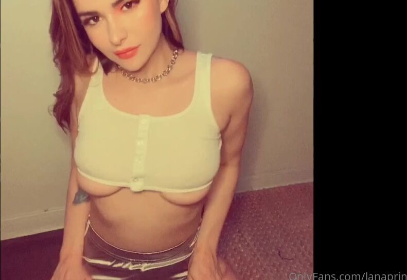 avianaviolet-05-08-2020-649470316-slutty-galaxy-girl-fuck-me-daddy-i-m-horny