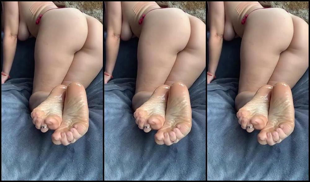 Lola Girl Koala Nicknamed Lola Girl Koala 11 26 2024 Onlyfans Video What Do You Think Of My Oily Feet Around Your Dquest Ce Que Tu Penses De