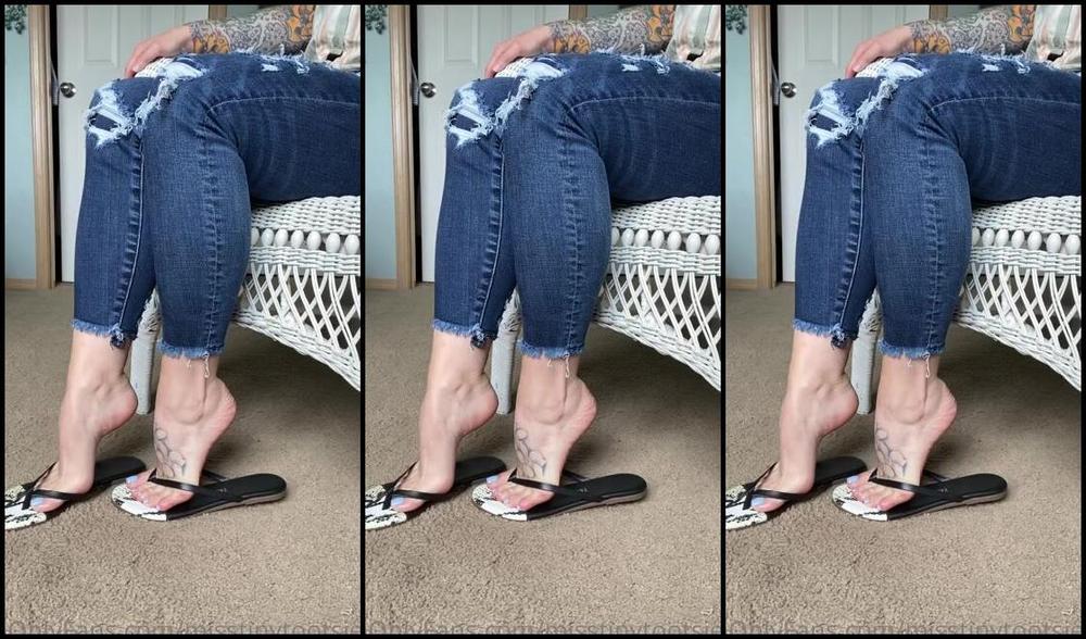 Misstinytootsies Onlyfans A Little Flip Flop Dangle For Those Of You Who Have Been Asking Hope Everyone Has A Fun And Safe