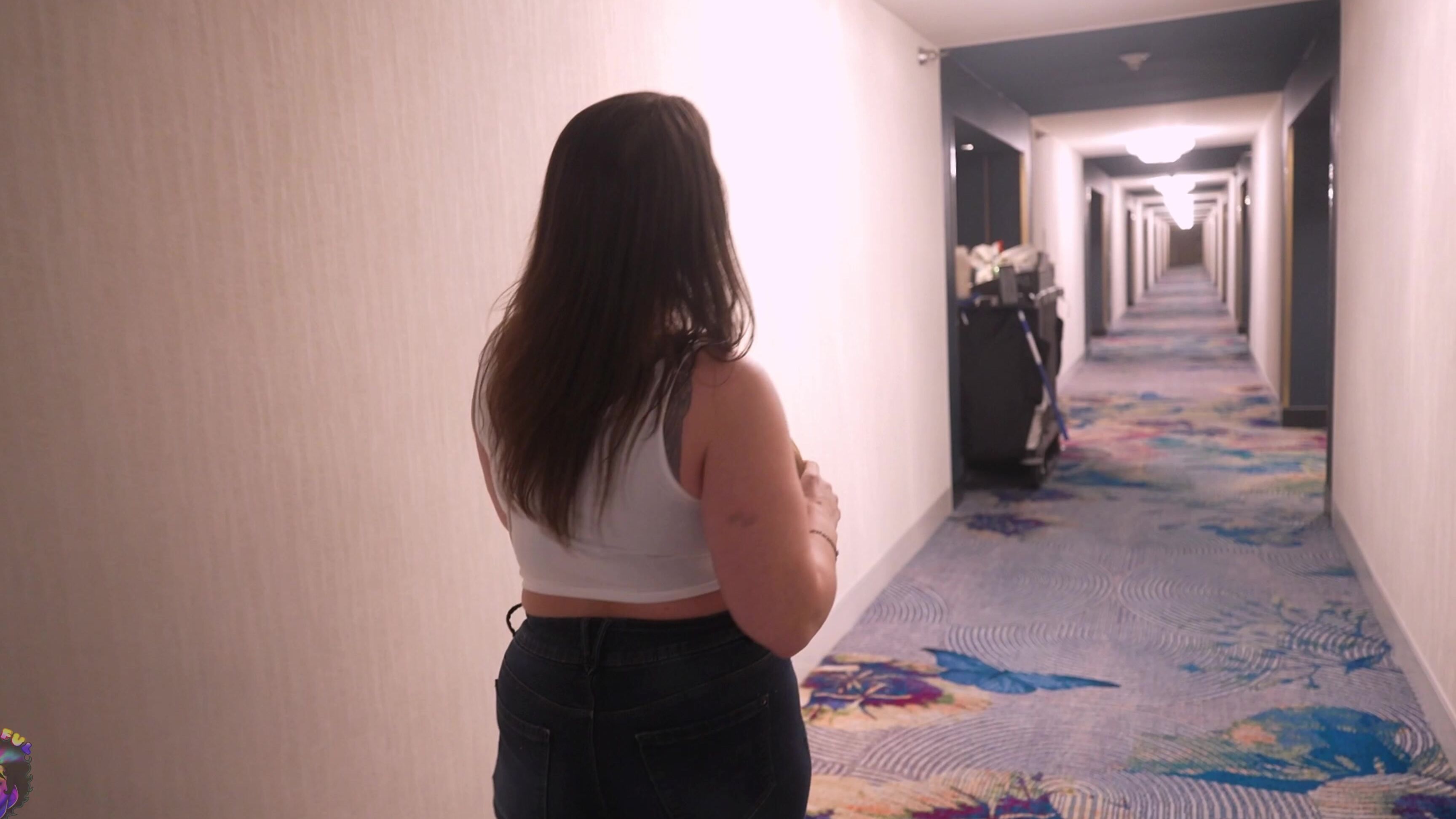 Gibbytheclown Ms Hollywood Tight Pussy Gets Dismantled By Gibby The Clown