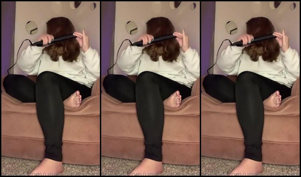 Tabitha Toes Nicknamed Tabithatoes 01 28 2021 Onlyfans Video Pov Youre The Mirror While Im Straightening My Hair