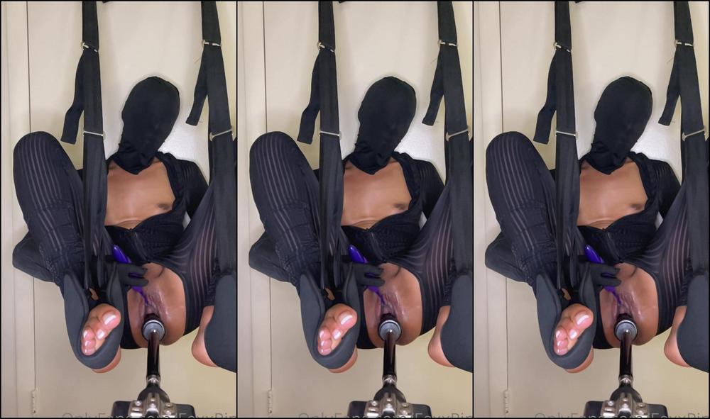 Foxxpink Hanging My Swing And Fucking Myself At The Same Time Don T Miss My Squirt