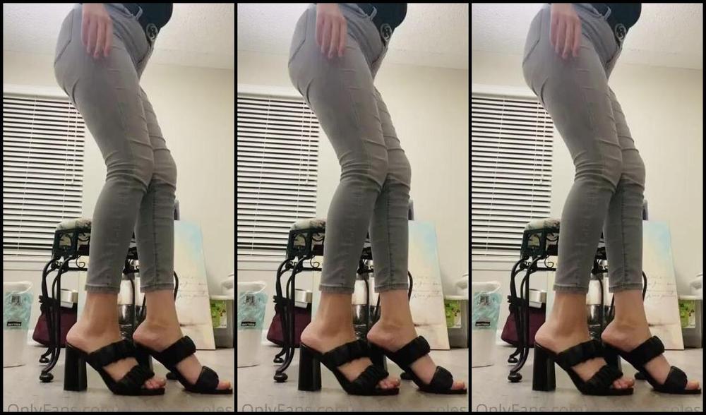 Summer Solesis Nicknamed Summer Solesis Onlyfans I Just Look So Good Today Like Wtf