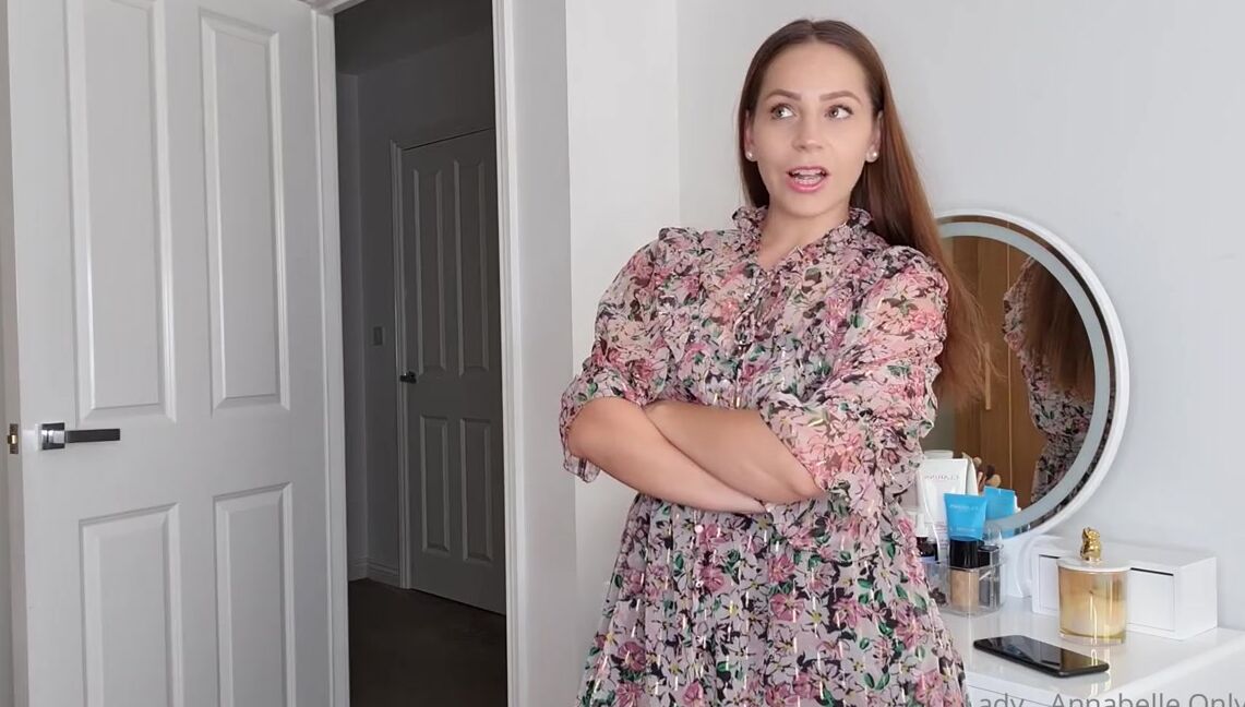 Lady Annabelle Onlyfans I Was Aware Of What My Step Brther Was Up To But I Kept Quiet Until I Found The Perfect Time To Con