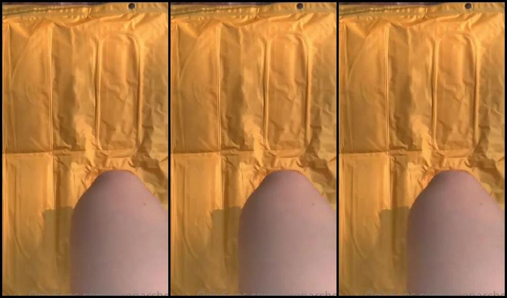 Vixenarches Onlyfans Pumping Up An Air Mattress While Camping I Just Thought Some Of You Might Like To See This So I Gra