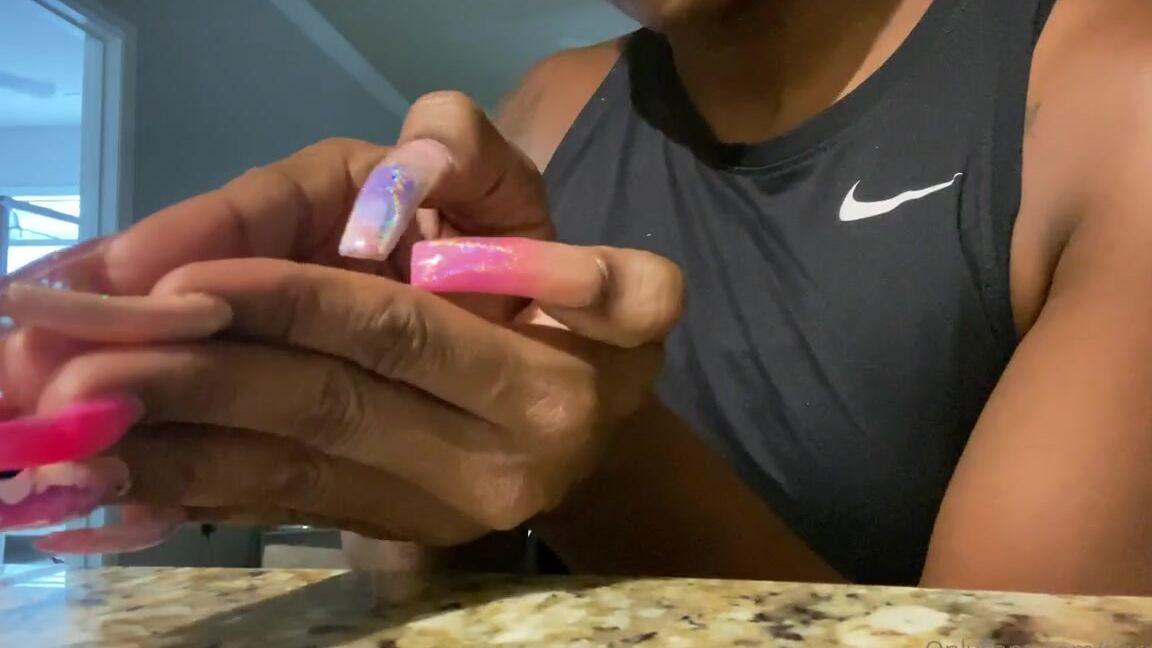 Tierradoll Onlyfans Sph My Nails Are Bigger Than Your