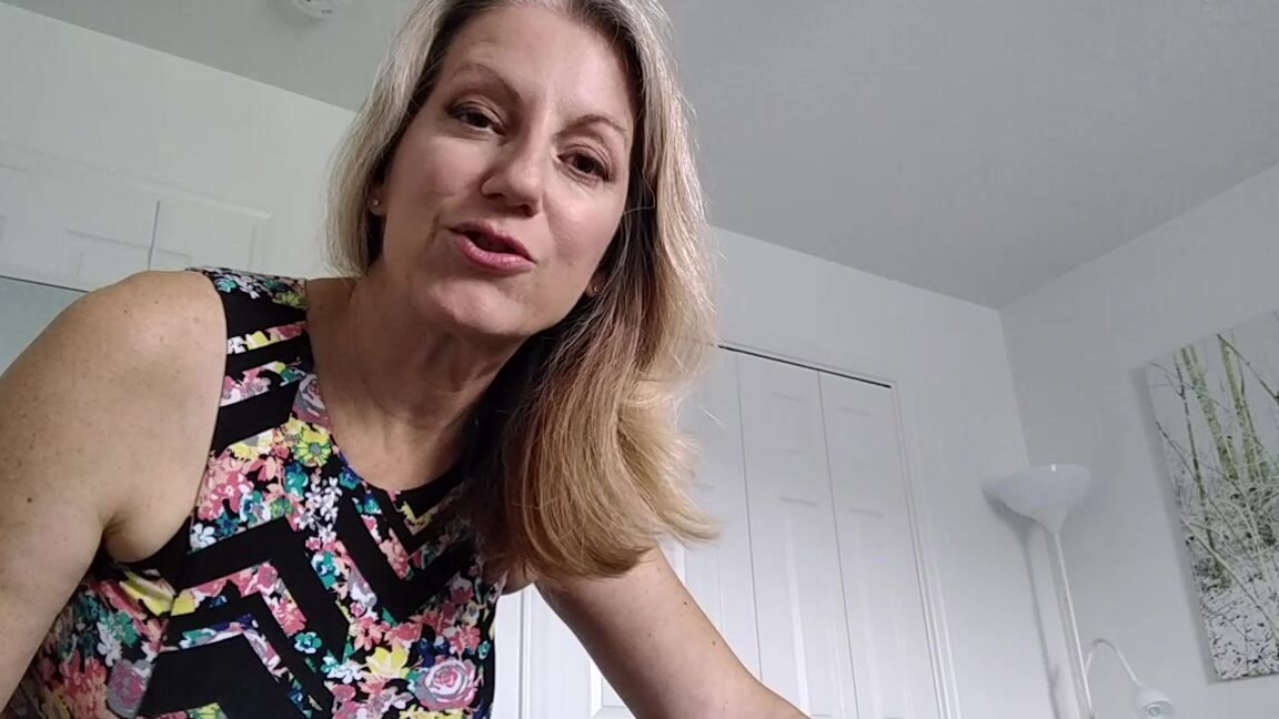 Mommy Roleplay, POV, Older Woman / Younger Man ., Mature, Mesmerize morina mommy loves you ManyVids