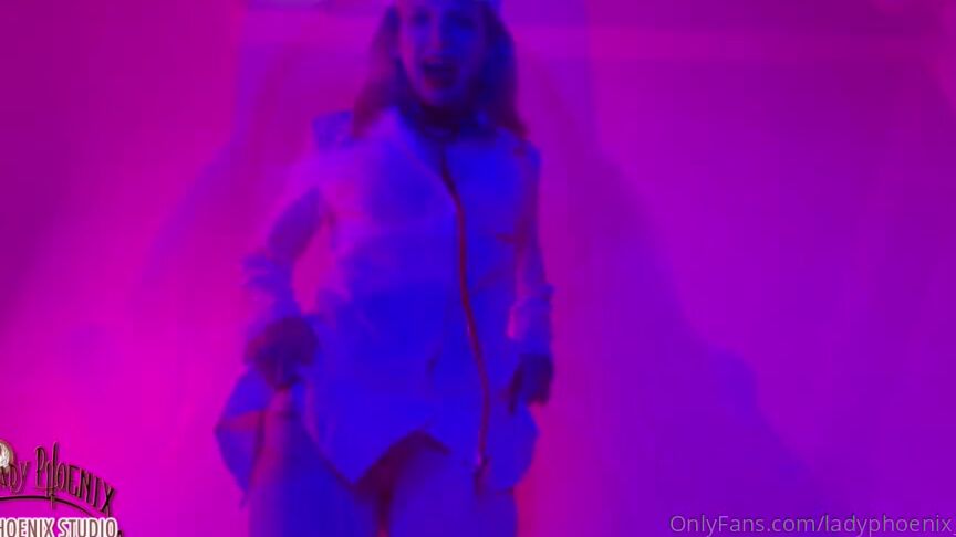 Lady Phoenix Nicknamed Ladyphoenix Ldn Onlyfans Happy Halloween Everyone Loves A Nursedont They Especially One That Wakes You Up From A C0Ma The