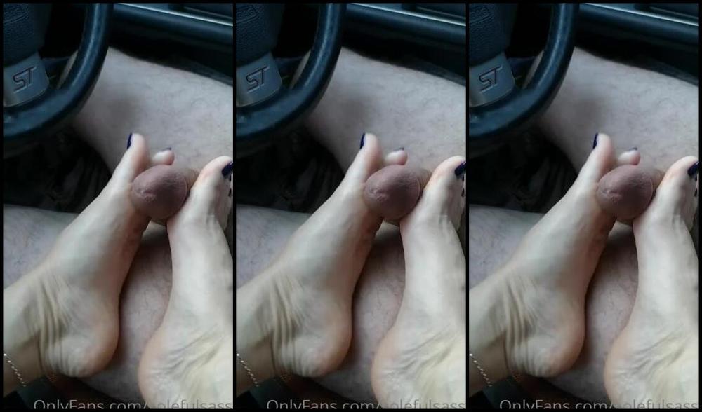 Solefulsassy Onlyfans Ya Gotta Love A Fj In The Car And Ya Phone Rings At That Crucial Time Lol Thank You Footlover77 Gw