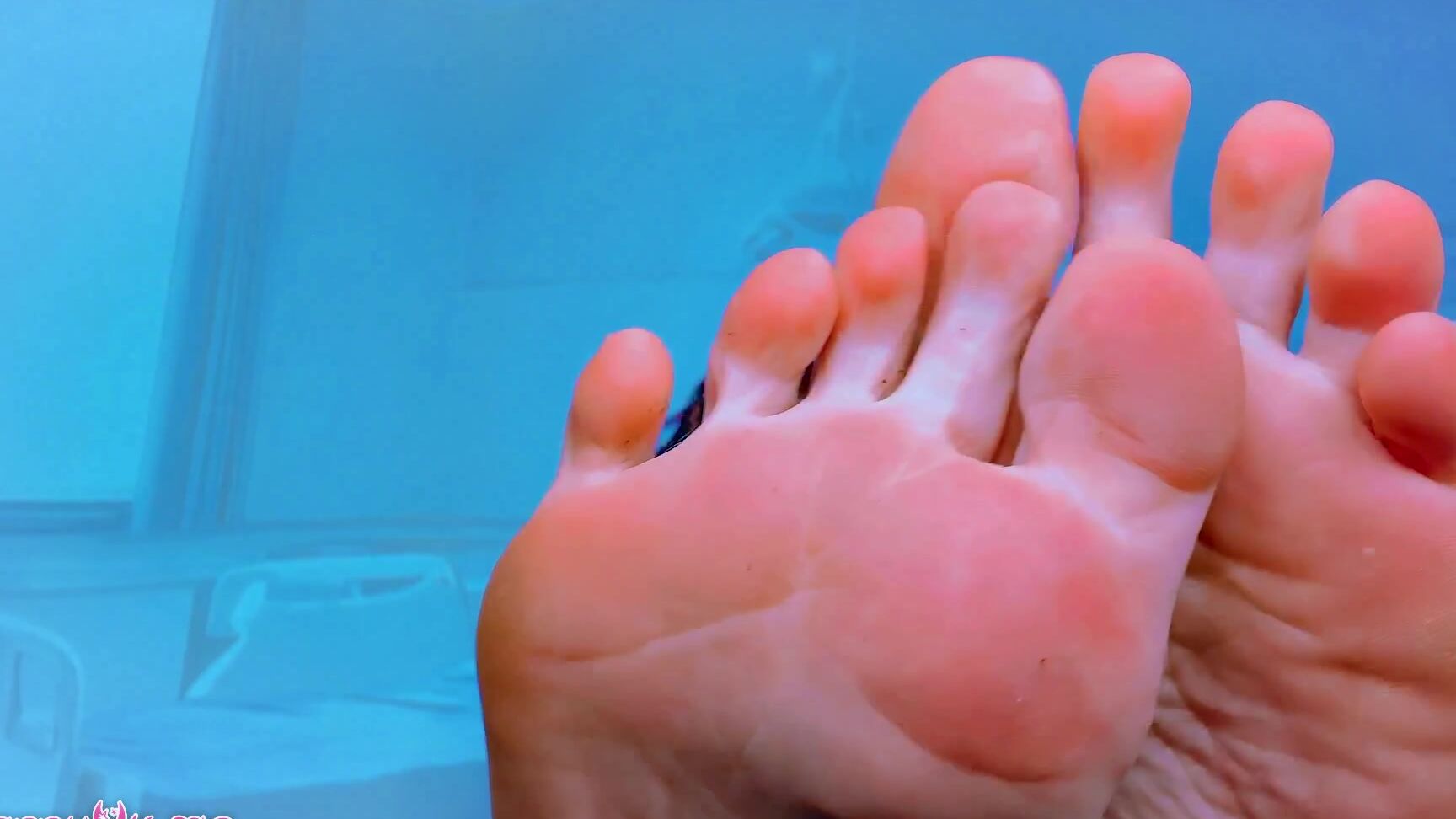 barefoot, nurse, pov foot worship, sfw, soles, wrinkled soles foot fetish fix with your nurse Manyvids