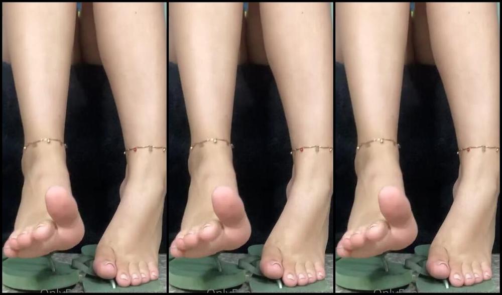 Adripiecitos Aka Adrieamb Onlyfans Video 734