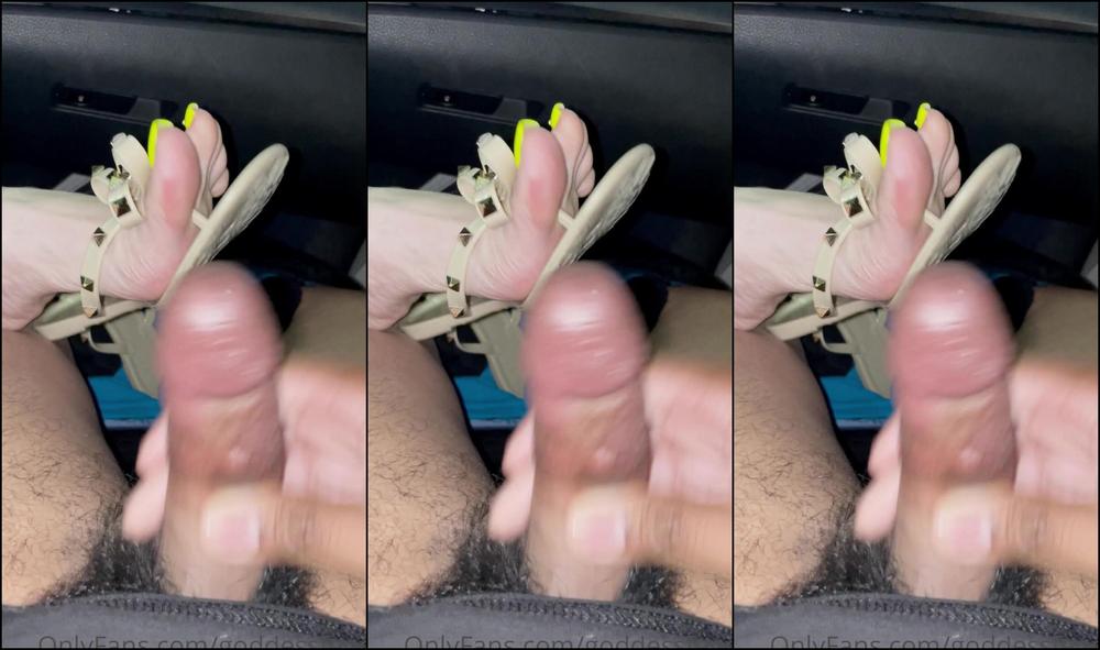 Goddessfendi 2763787287 02 03 2023 Drop A Tip If You Want Me To Let You Cum On My Toes While I