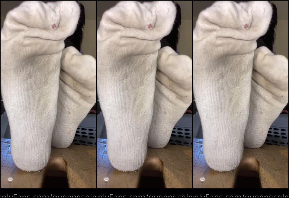 Queengsoles Dirty White Socks Humiliation