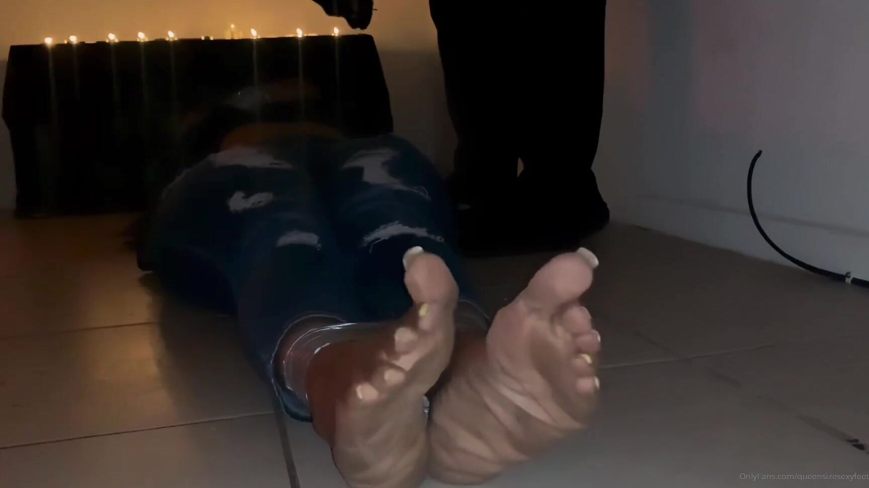 Queensizesexyfeet Feet Creeper Halloween Edition Starring Queensizesexyfeet