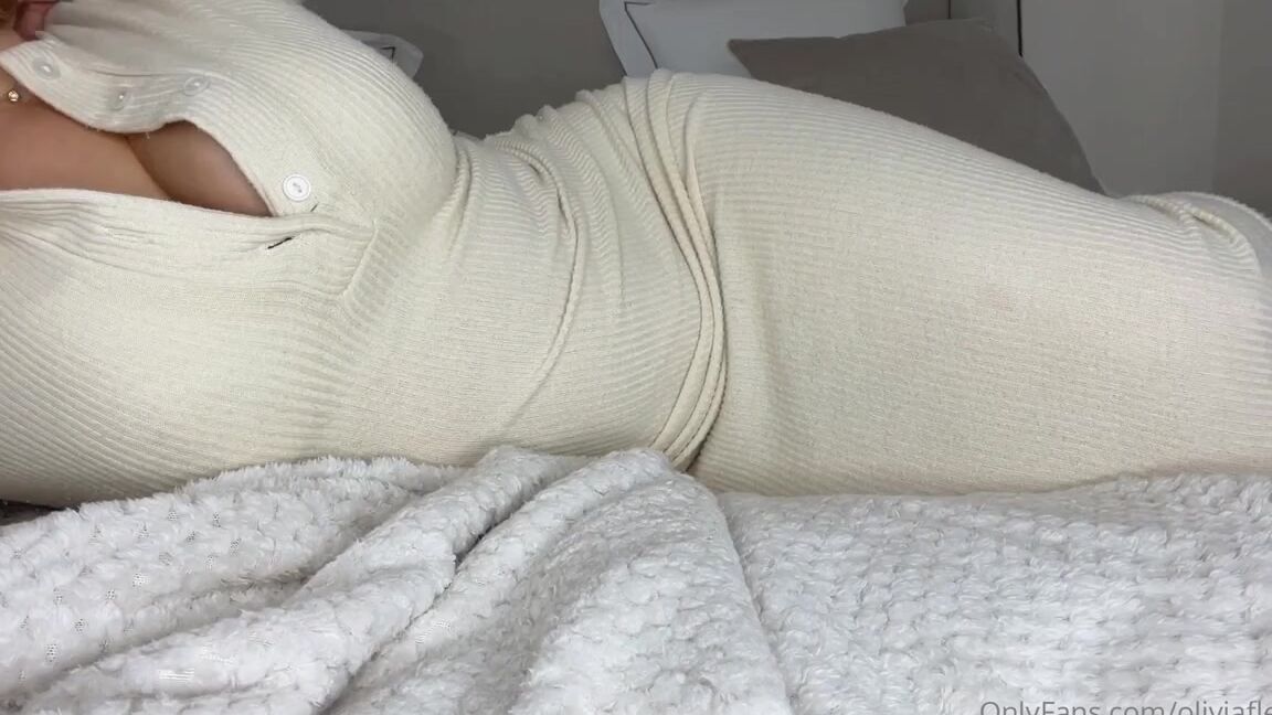 Oliviafleur X 09 27 2022 Onlyfans Video Asmr Relaxing Teasing Sensual Stroking And Breathing With A Little Moaning If You Enjoyed This F