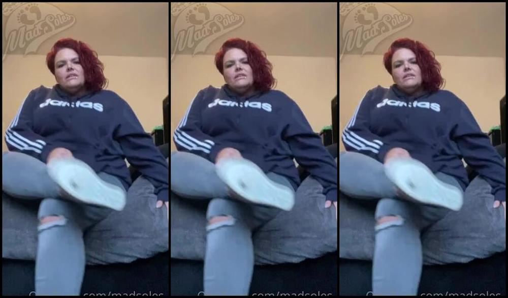 Msmaddy Aka Madsoles 1 Onlyfans Had An Afternoon Out Wearing Trainers With No Socks Just Look At Those Soles