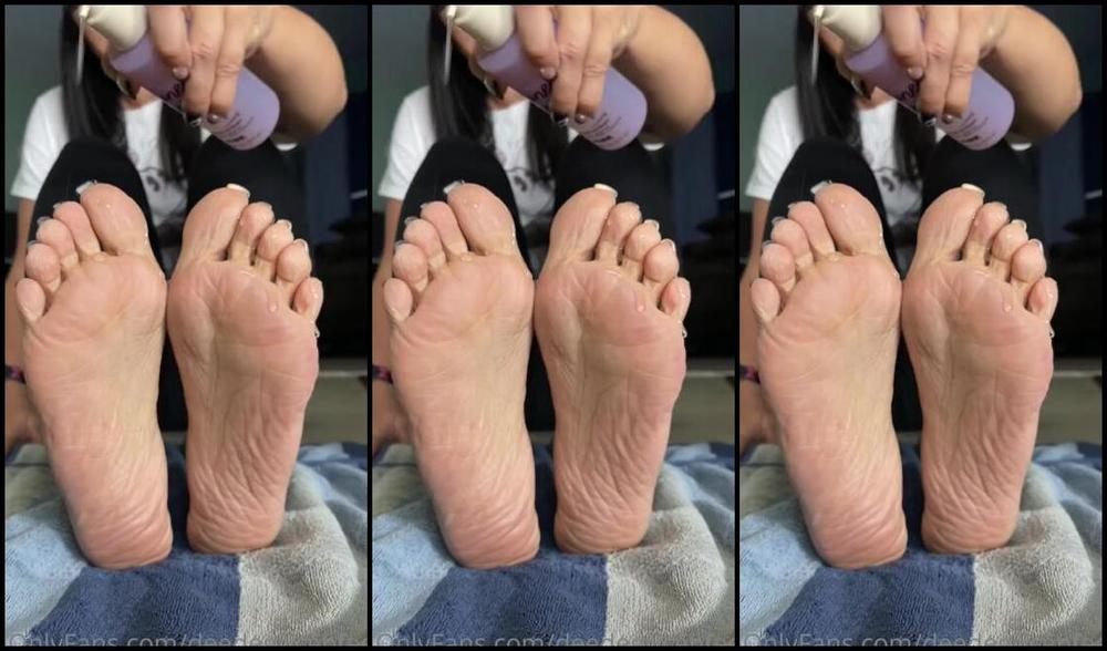 Deedeericanfeet Onlyfans Hiyaaaaaa As Requested Ur Classic Oily Toe Spreads