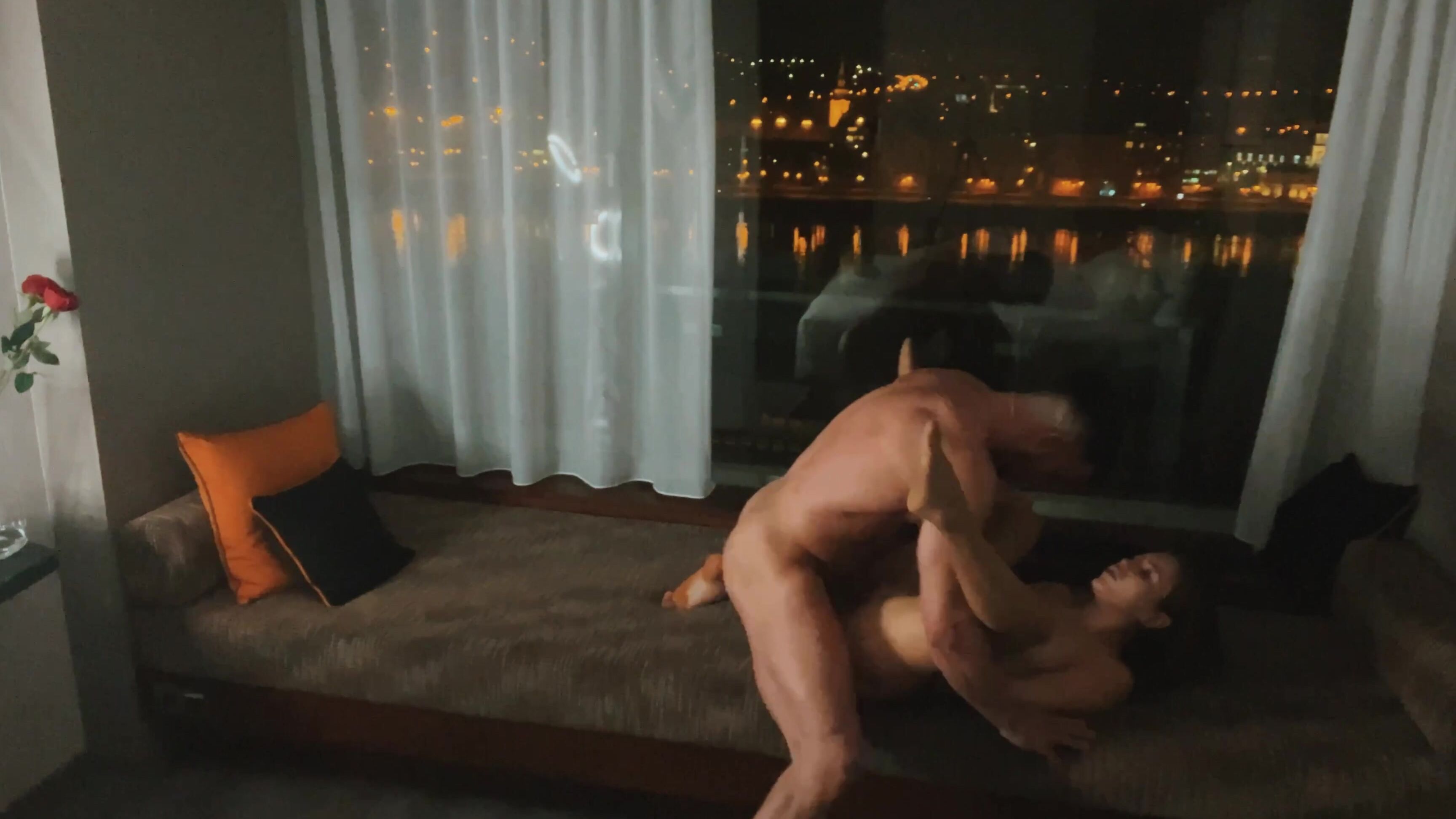 Maximo Garcia Lucky guy having fun with Pornstar ManyVids