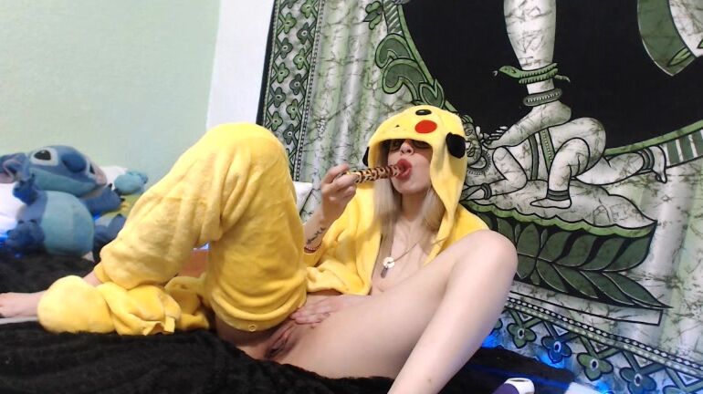 Bonni Gg Pikachu Cosplay Full Hd