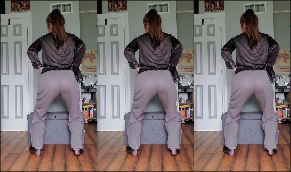 Tootsiepoptoes Here S My First Strip Tease If You Like This Outfit Pls Leave A Tip To Help Me Bu