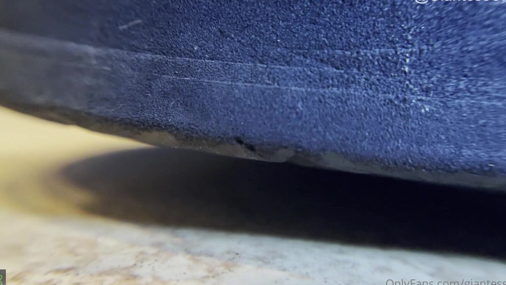 Giantessclips Her Little Foot Lover Starring Goddess Zelda For More Zelda Visit Https Onlyfans Com