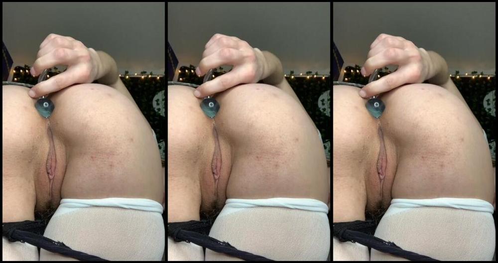 Animebitch Using My Anal Beads To Fill My Ass While I Use My