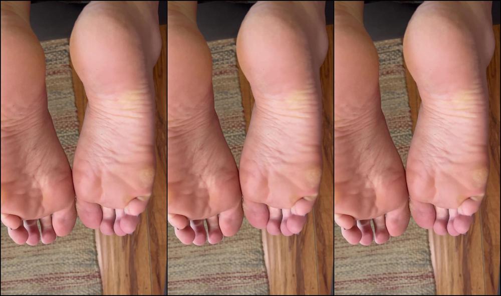 Faewilde 3082716874 11 10 2023 Mmmm Love That Warm Sperm Splashed On My Soles