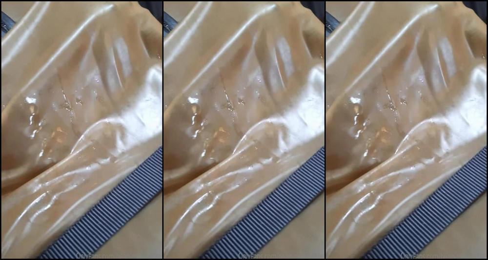 Heavyrubberette This Just Felt So Amazing The Latex Hugged And Comforted Me And At The Same Time Restrict