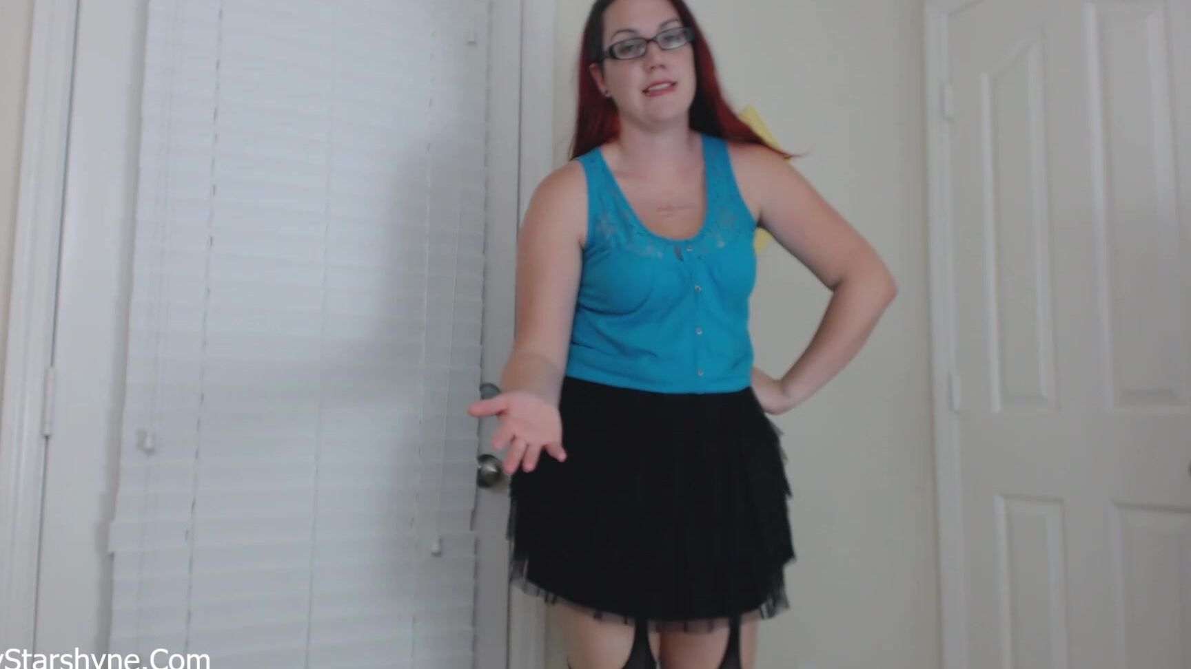 Ivystarshyne Holding It In As He Rants