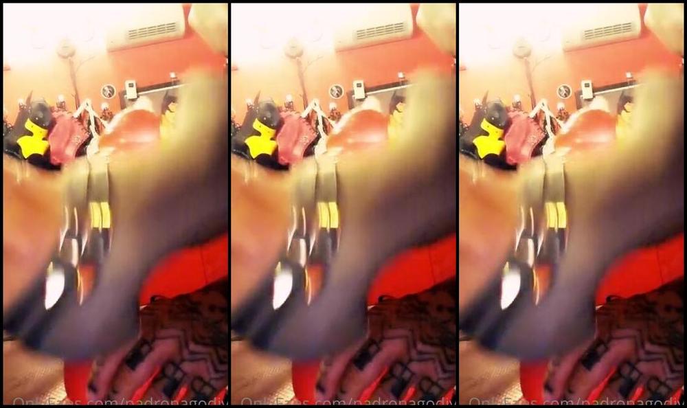 Mistress Desideria Godiva Nicknamed Padronagodiva 09 07 2022 Onlyfans Video Footjob A 4 Piedi Debbylove1