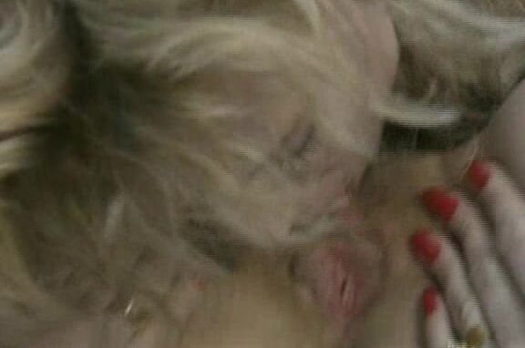 "Roberto Malone, Christophe Clark, Tracey Adams, Eric Balard, Marie Christine Covi, Vivian Kaster, Sylvie Mace, Nathalie Marel, Sandra Nova, Jerome Proust, Philippe Soine, Emmanuelle Vincent" Couples, Plot Based, Feature, Anal La femme en noir Marc D