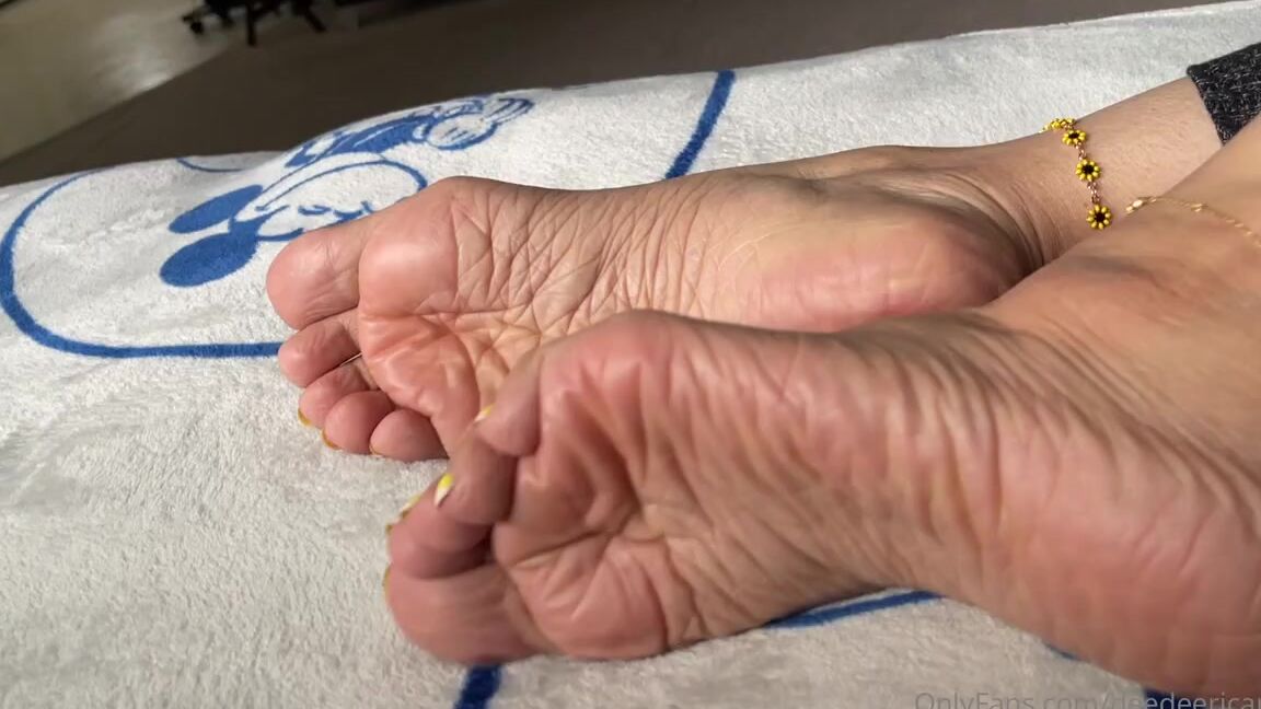 Deedeericanfeet 08 03 2024 Onlyfans Video Feed Back Below Thank You My Dears If You Like These Kind Of Clips