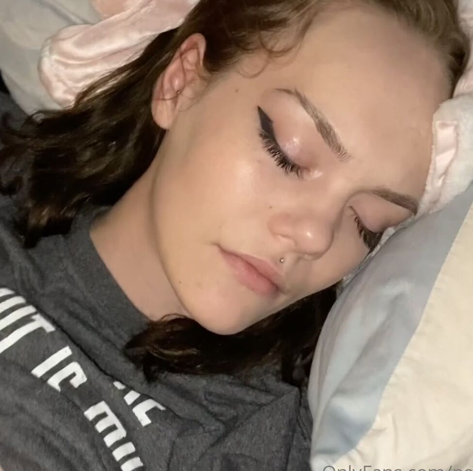 Celest Watch Me Get Woken Up With A Cock Get Smacked Around Then End Up Loving My Facial