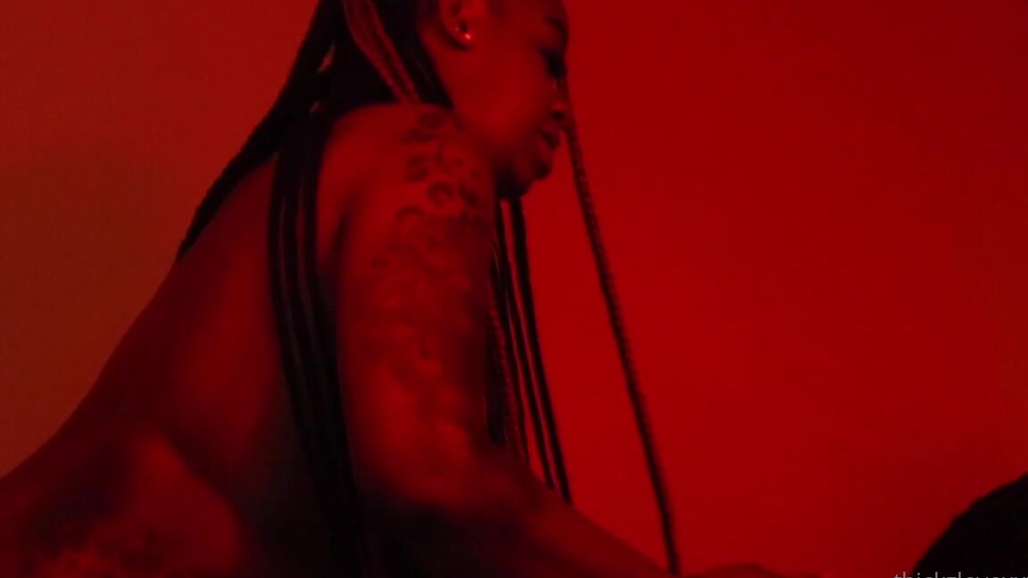 Thickzlove Girl On Girl Massage W Special Ending