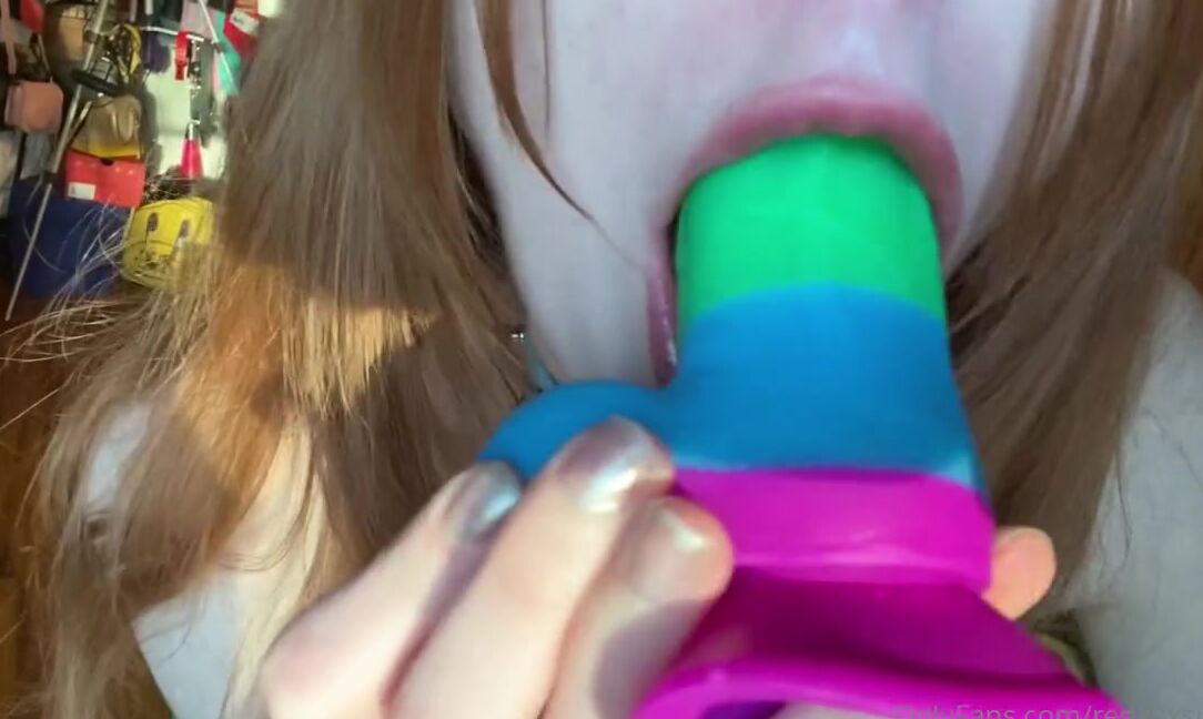 Zoe Strawberry Nicknamed Redxxxsuede Onlyfans Super Sloppy When I Notice Daddy Watching