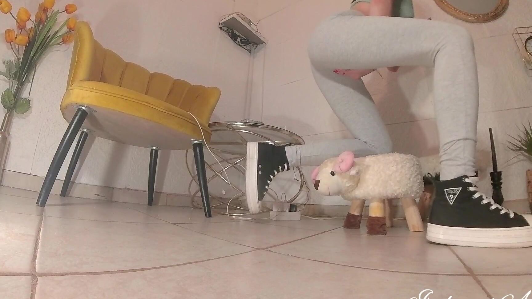 Piss On My Gray Leggings After The Gym Leggings Fetish Golden Shower Indecentalice