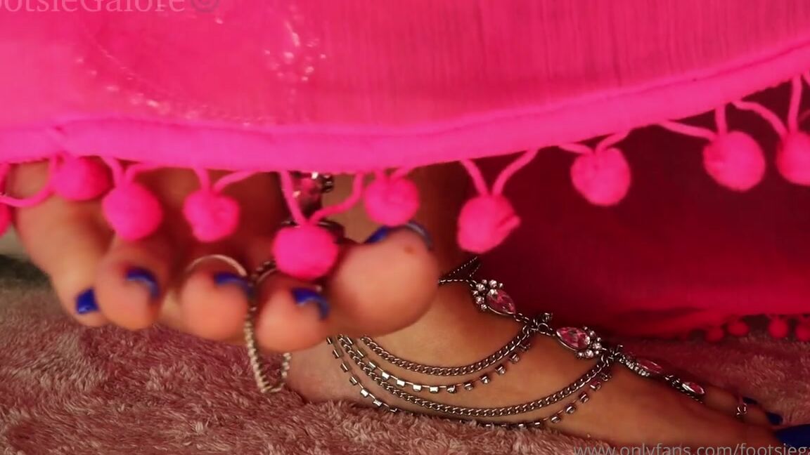 Footsiegalore Onlyfans Foot Jewellery Sexiness Imagine Seeing These Tootsies Peeping Out From My Dress Could You Keep