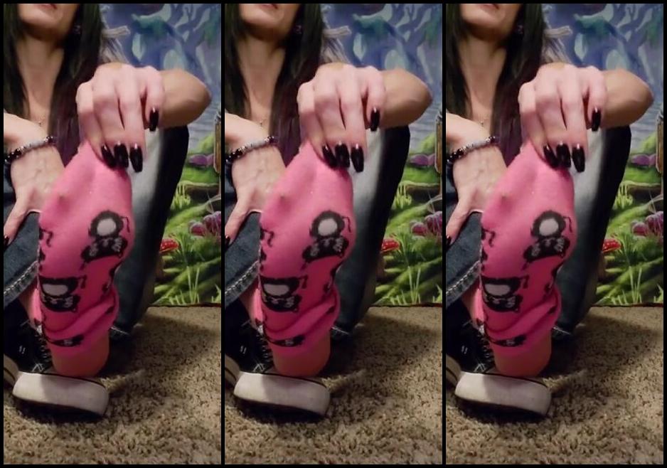 Mssjada Nicknamed Mssjada Onlyfans This One Is For The Boys Who Want To Be Humiliated And Treated Like A Dog